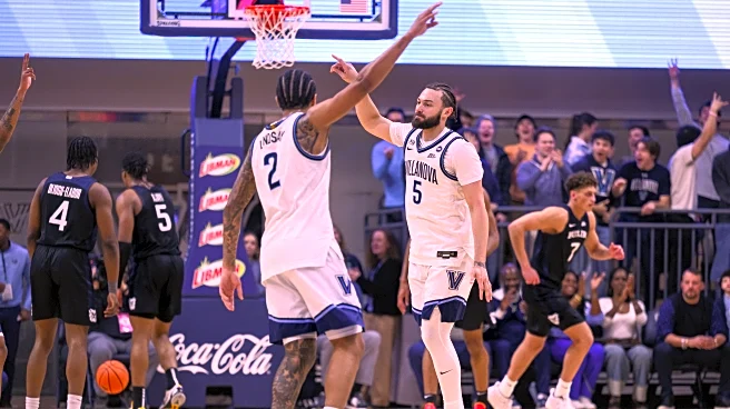 Villanova explodes in second half to run away from DePaul