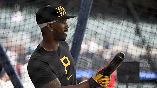 Rangers sign McCutchen