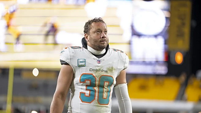 Dolphins release fullback Alec Ingold
