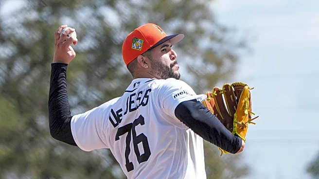 Enmanuel de Jesus punches out eight in dominant WBC performance