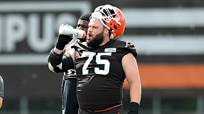 Rebuilding Browns roster on offense starts with rebuilding the offensive line