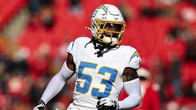 Chargers re-sign special teams ace Del’Shawn Phillips