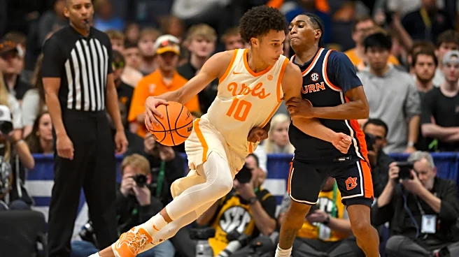 Tennessee rallies furiously late, tops Auburn 72-62 in SEC Tournament