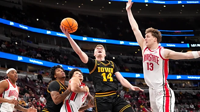 Hawks fall short against Ohio State, 72-69