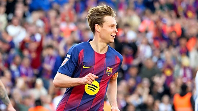 When will Frenkie de Jong return to action for Barcelona?
