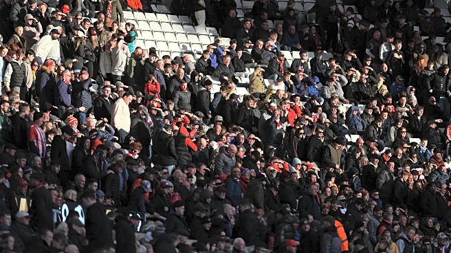 People Leaving Early Again On Saturday – Why Is This Happening?