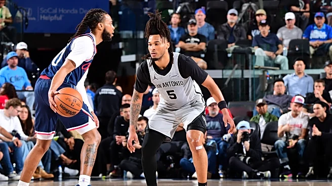 Spurs escape with close victory in rollercoaster game against Clippers