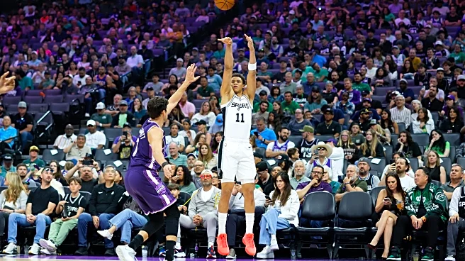 Highlights: Spurs drop franchise-record 25 threes on Kings