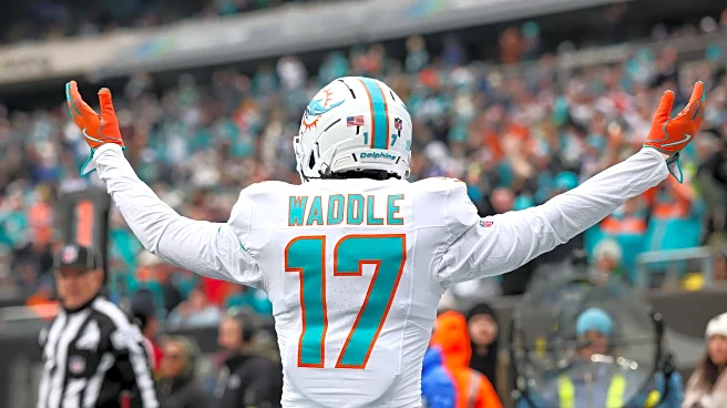 Jaylen Waddle trade provides asking price for George Pickens