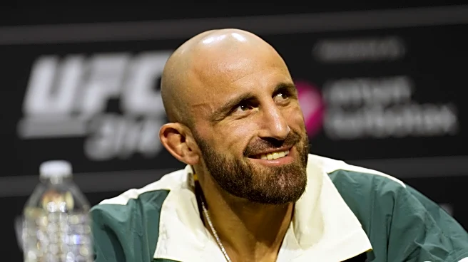 Alexander Volkanovski wants UFC London’s Movsar Evloev next to debunk Dagestani wrestling: ‘A lot of people can’t figure it out’