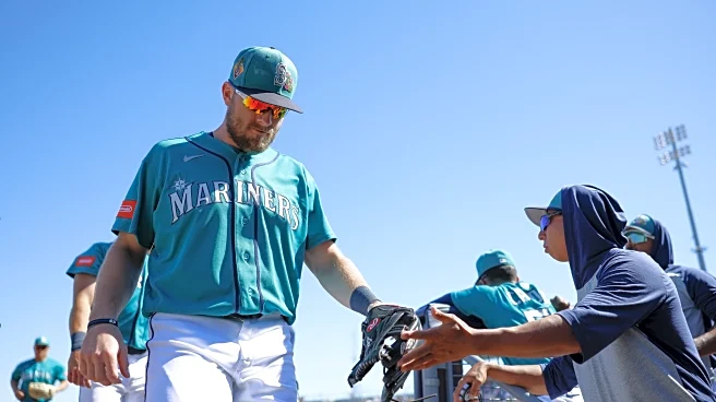 Cubs maul Mariners, but everyone stays cool in 7-1 loss