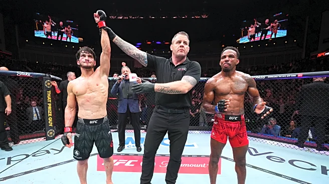 Morning Report | Michael Bisping thought Lerone Murphy beat Movsar Evloev, but praises his ‘ridiculous’ résumé