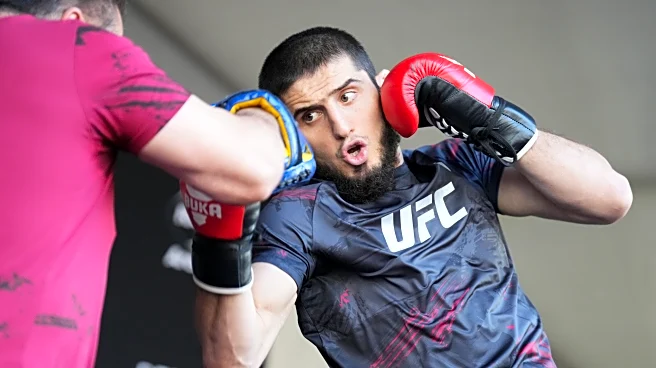 Dana White blames hand injury for Islam absence, Makhachev responds by smashing heavy bag at full power (Video)