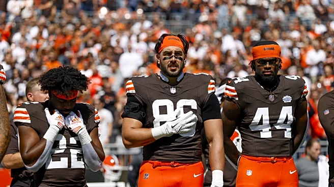 Browns bring one of their tight ends back for 2026