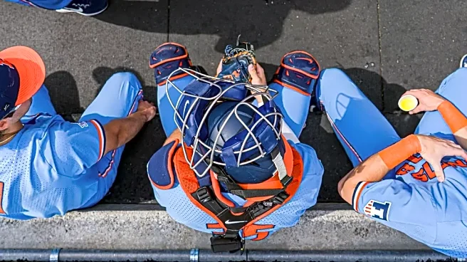 Illinois takes two of three games from Rutgers