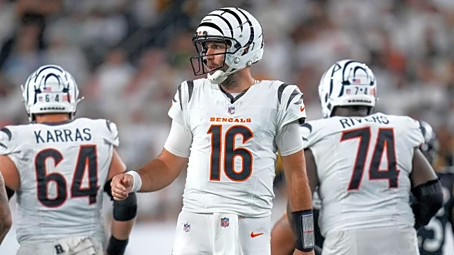 Bengals beat out Raiders and others to bring back Joe Flacco