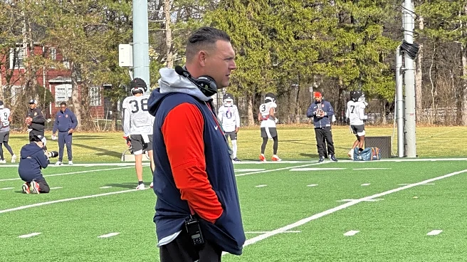 Syracuse football: Vince Kehres brings team together with “11 as 1”