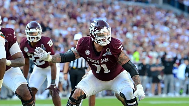 Chargers to meet with Texas A&M OG Chase Bisontis
