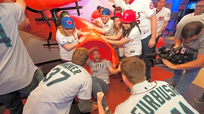 Mariners News, 3/28: Angie Mentink, Carlos Santana and Anders Jorstad’s wedding