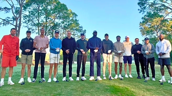 How golf is helping the Lakers bond as a team away from the court