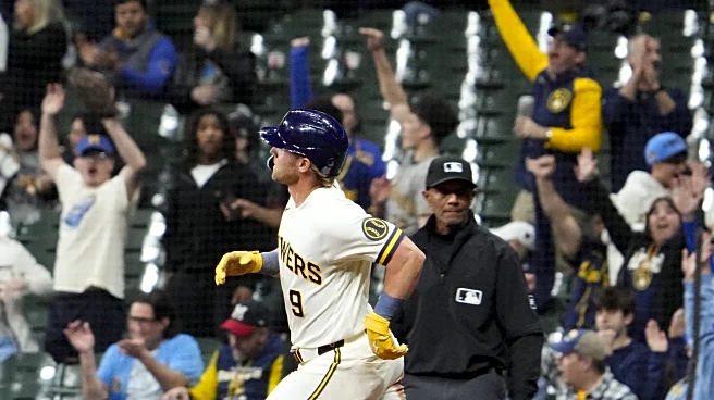 Brewers bring chaos in 6-2 win over Rays