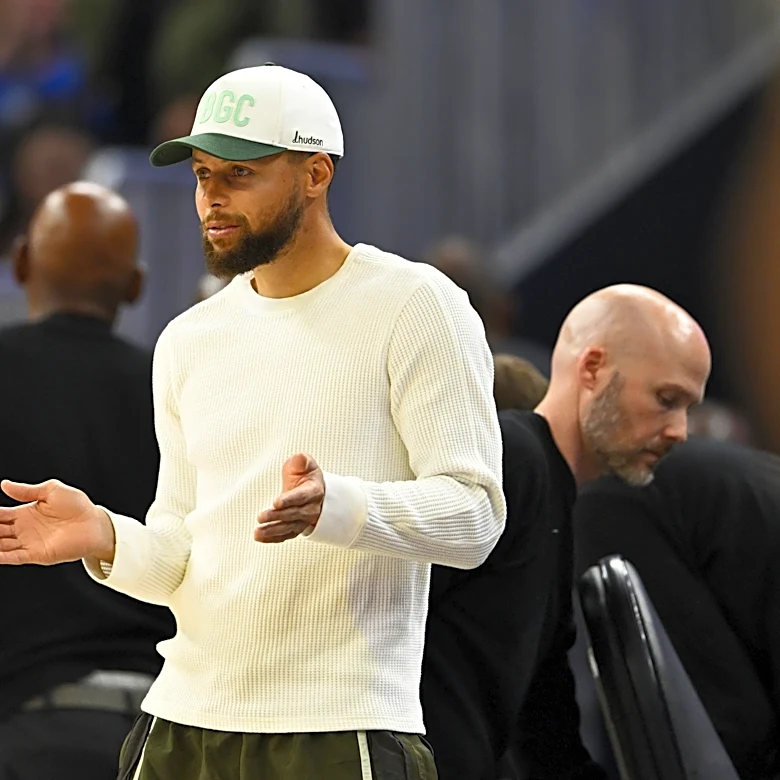 Dub Hub: Steph Curry targeting potential Sunday return vs. Rockets, per report