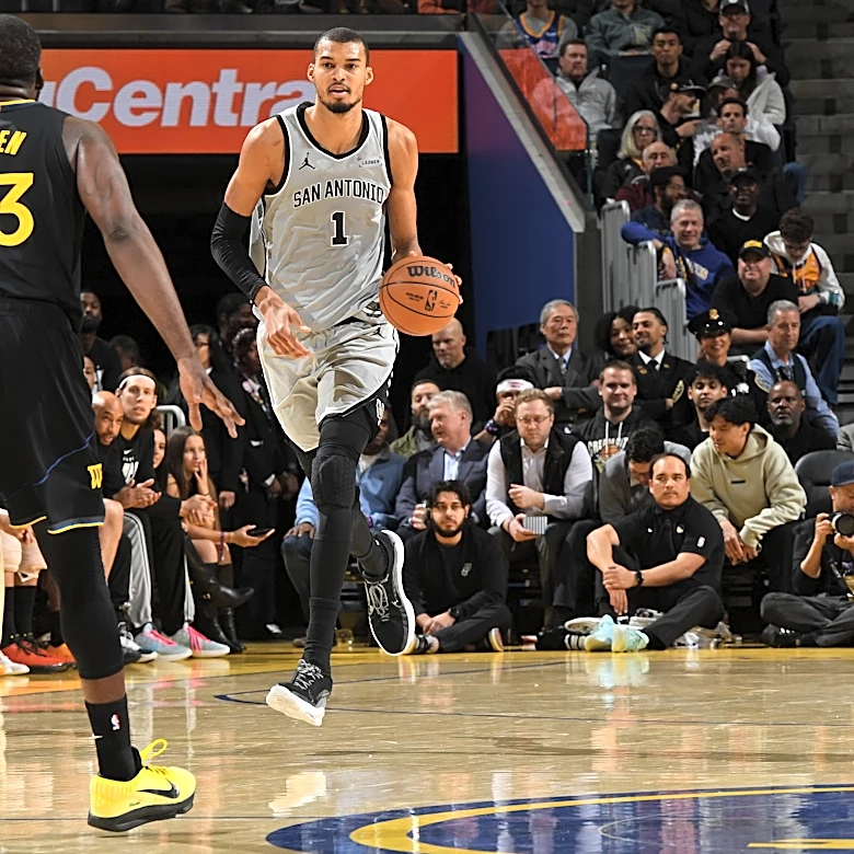 It’s time for Basketball: San Antonio Spurs at Golden State Warriors