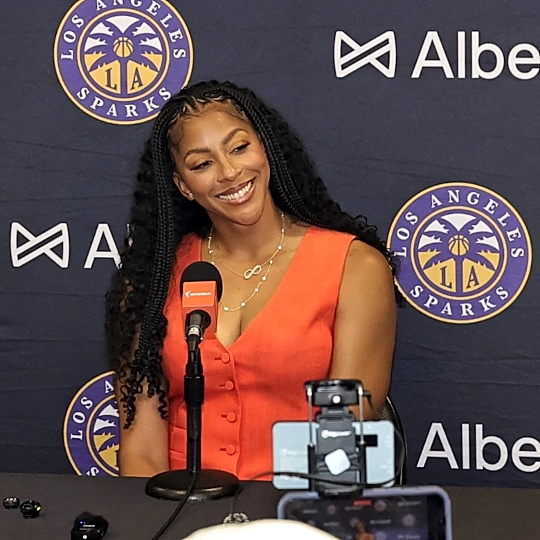 Candace Parker to be inducted into Naismith Basketball Hall of Fame