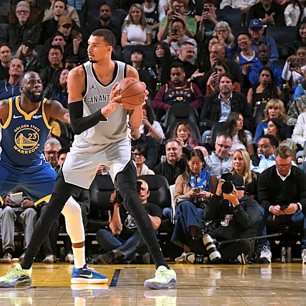 Team with Victor Wembanyama beats team without him