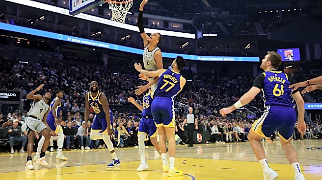 Spurs get tenth straight win with a blowout victory over the depleted Warriors