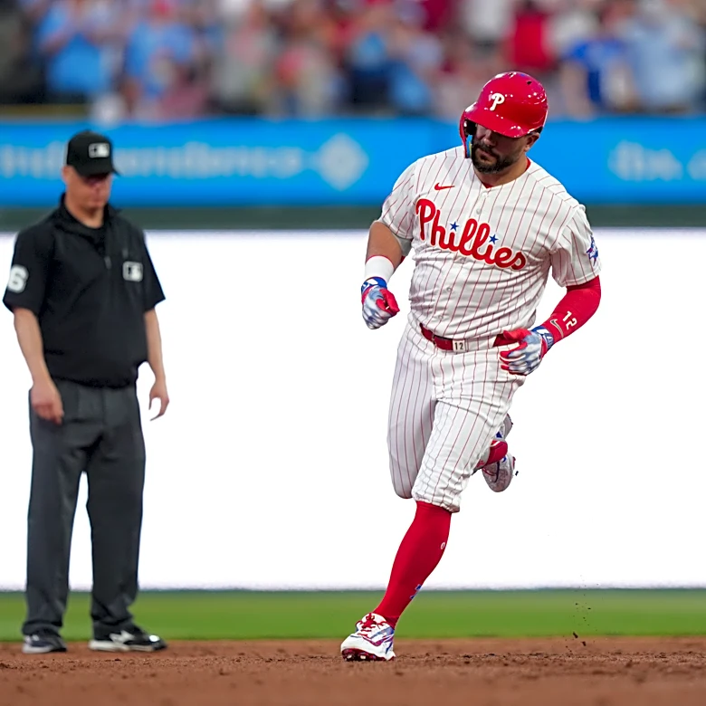 Kyle Schwarber Is No Cheapskate