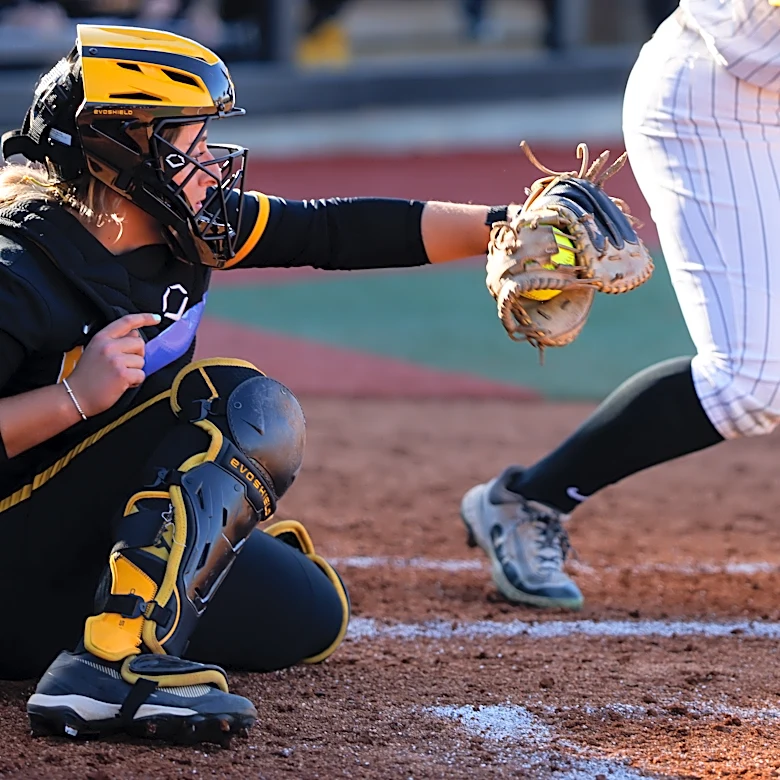Mizzou softball faces offense struggles in 9-1 loss to LSU