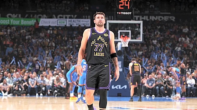 Luka Dončić exits Thunder game with left leg injury