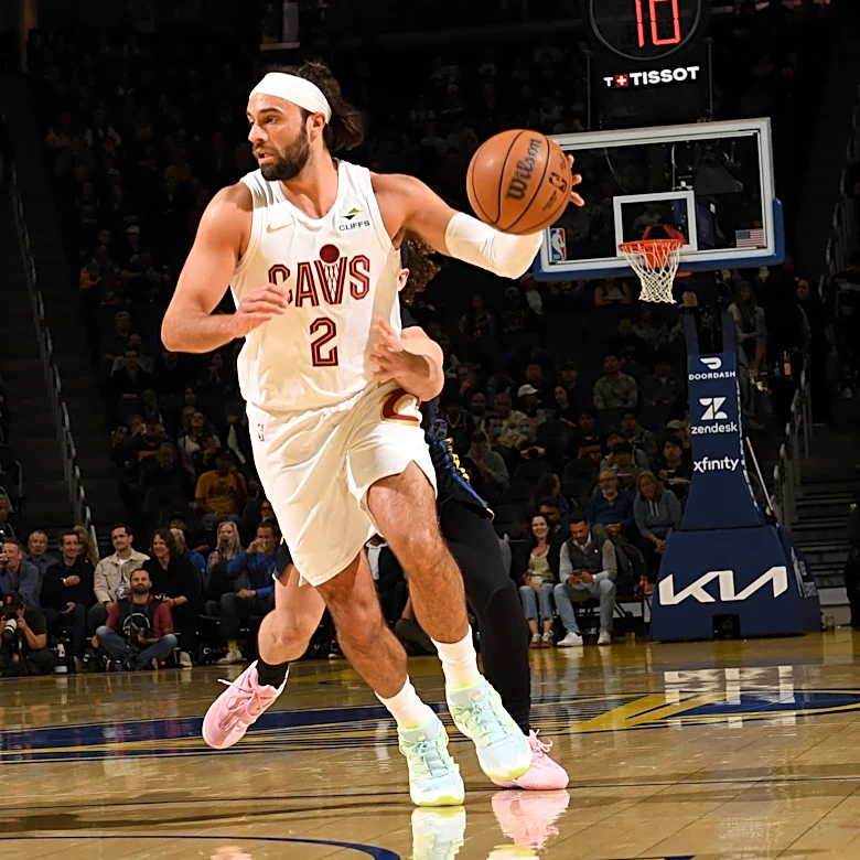 Cavs outlast shorthanded Warriors 118-111 for ugly win