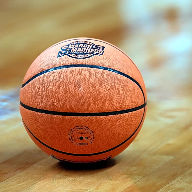 NCAA proposes barring players who remain in the NBA Draft