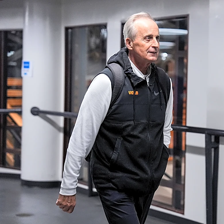 Tennessee reportedly ready to spend big on basketball roster for next season