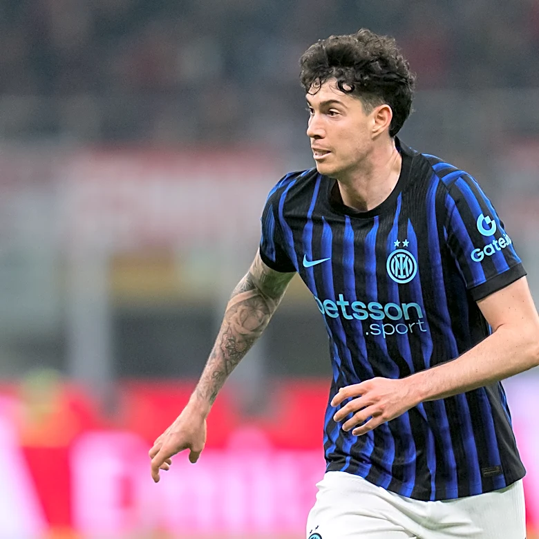 Barcelona see opening bid for Alessandro Bastoni rejected by Inter
