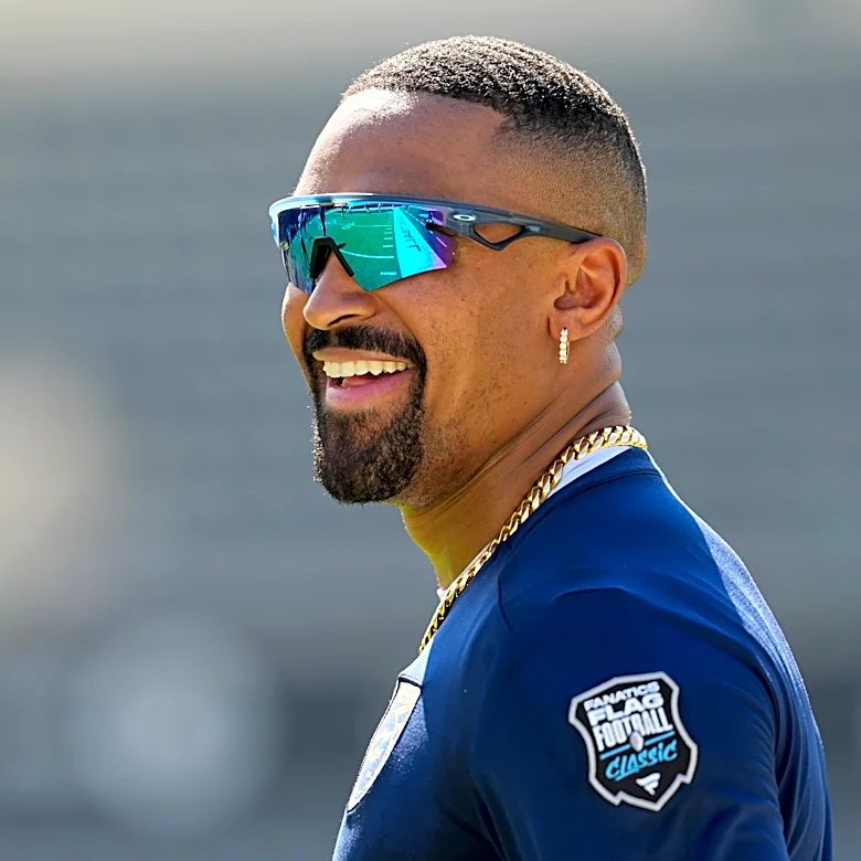 The noise inside the Eagles’ headquarters needs to stop