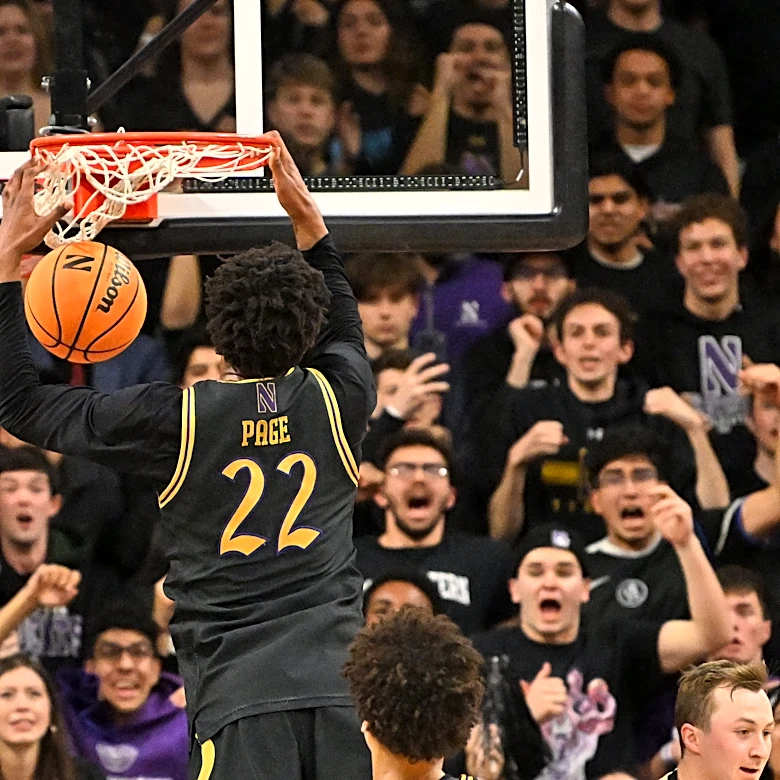 BREAKING: Junior forward Arrinten Page plans to enter transfer portal