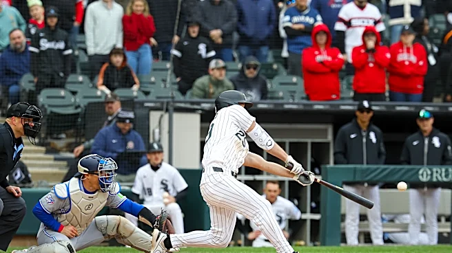 White Sox grind out win in extras, 5-4