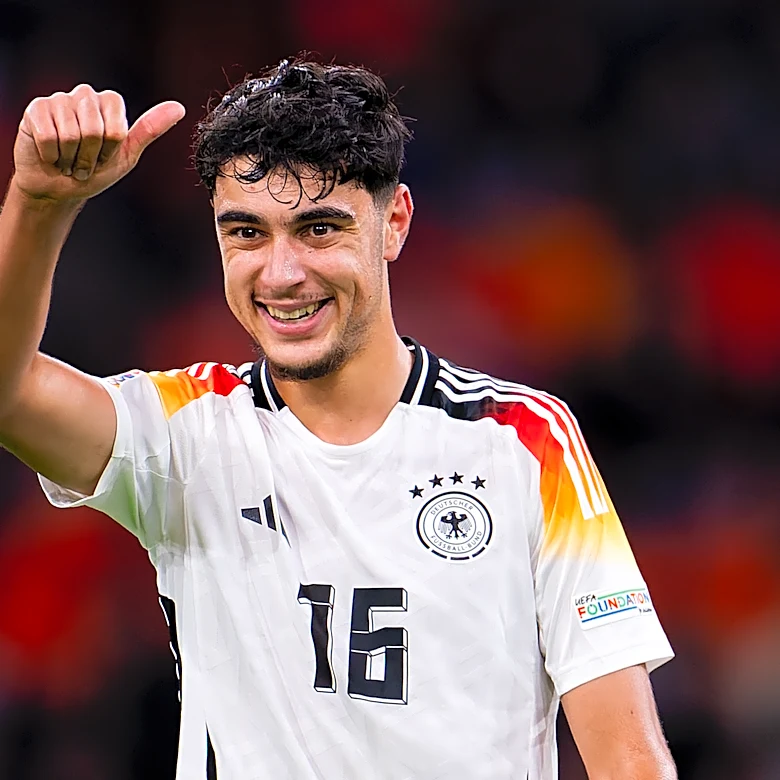 Aleksander Pavlović plays being a starter at the World Cup cool