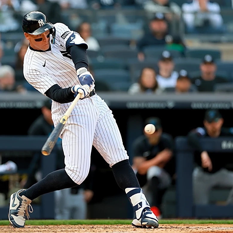 Yankees news: Judge leads Yanks to home opener victory