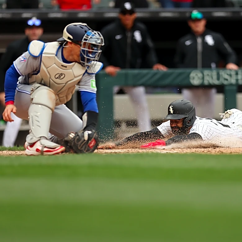 Yankees Rivalry Roundup: Blue Jays’ odd skid continues in White Sox walk-off