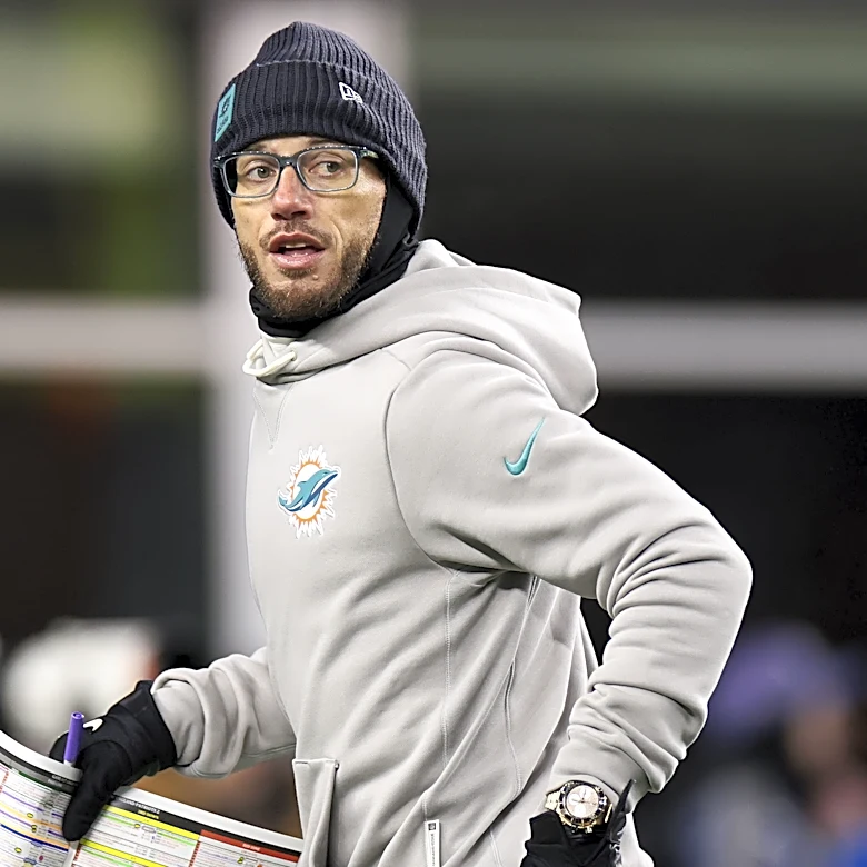 Chargers hope Mike McDaniel can ignite offense