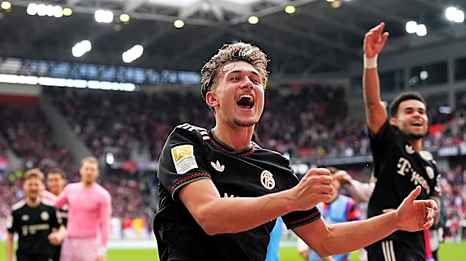 After teammate implores him to fire away, Tom Bischof shoots…and scores during incredible win over SC Freiburg