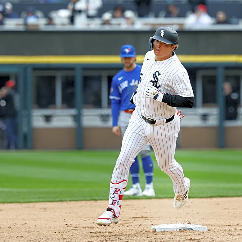 Jays Lose One of the Stupidest MLB Games I Have Seen, 6-3