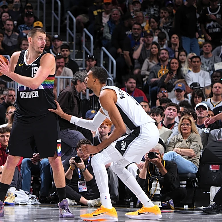 Spurs fall to Nuggets in regular season road finale