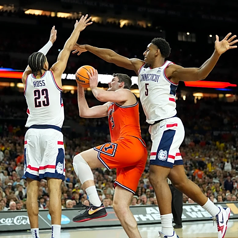 UConn takes down Illinois in Final Four, 71-62