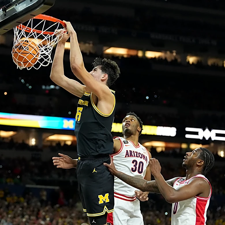 Michigan Basketball blows past Arizona in dominant Final Four performance