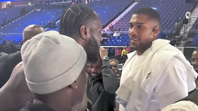 Finally?! Deontay Wilder confronts Anthony Joshua after Chisora win — ‘Let’s do it’ | Video